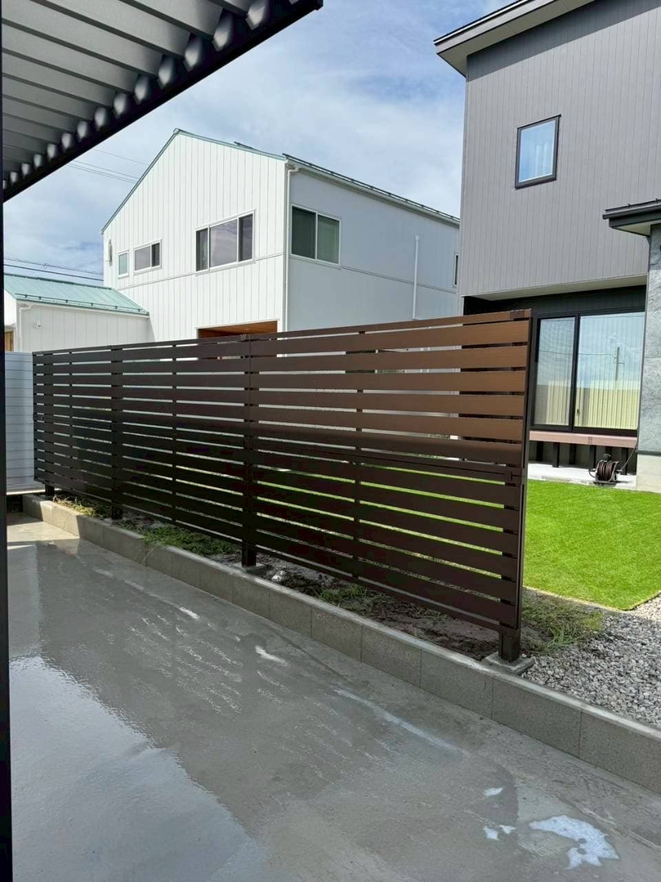 住まいに調和するフェンス工事のイメージ